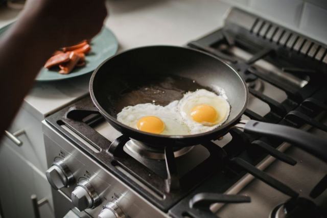 Quelle poêle choisir ? Le comparatif complet Quelle poêle choisir ? Le comparatif complet